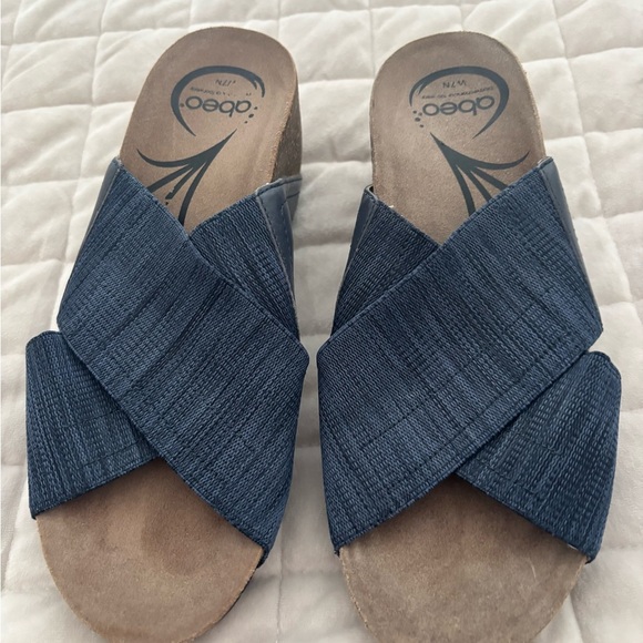 Abeo Blue Criss-Cross Slide Sandals - Picture 2 of 7